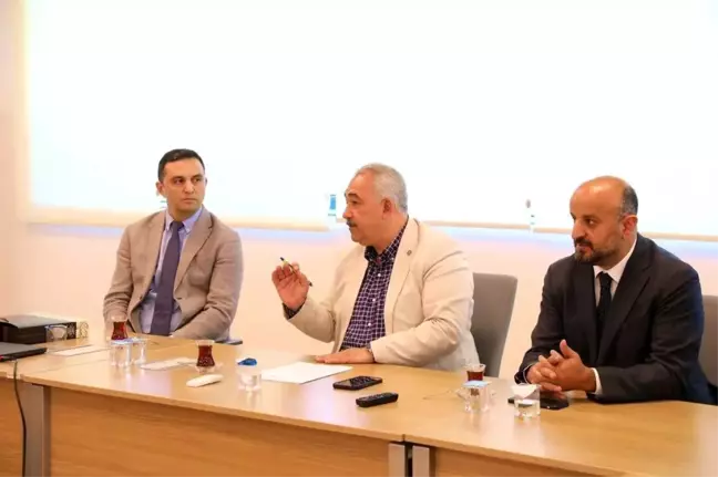 AK Parti Gaziantep İl Başkanı ve MKYK Üyeleri Gaziantep Şehir Hastanesi'ni Ziyaret Etti