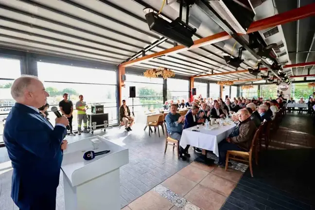 Denizli Valisi ve Büyükşehir Belediye Başkanı Muhtarlarla Buluştu