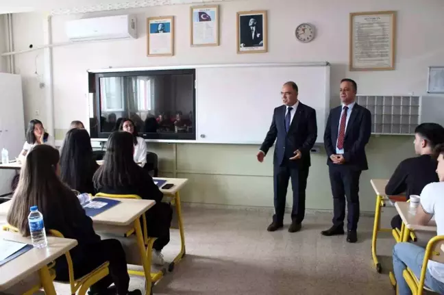 Aydın'da Cumhuriyetin 100. Yılında Gençlik ve Medeniyet Değerlerinin İnşası Lise Öğrenci Çalıştayı Düzenlendi
