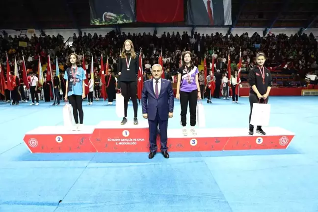 Kütahya Belediyespor Kulübü Sporcuları 29 Ekim Cumhuriyet Koşusu'nda Başarılı Oldu