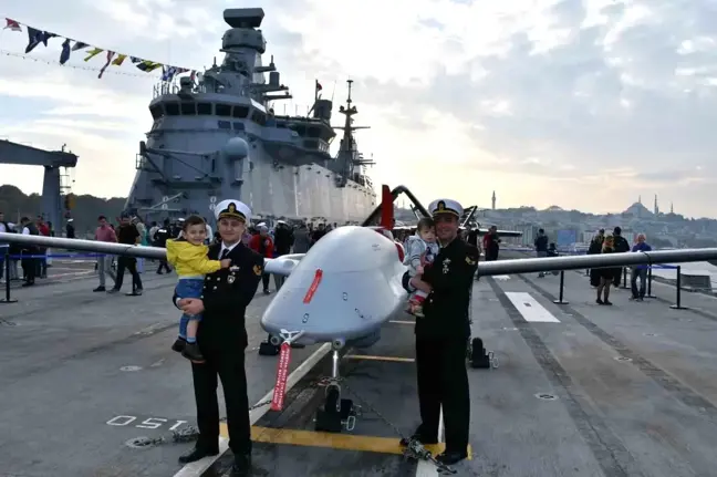 Dünyanın İlk SİHA Gemisi TCG Anadolu Halk Ziyaretine Açık