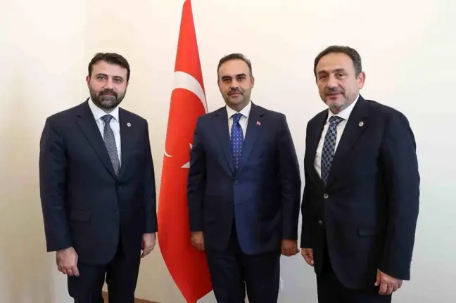 AK Parti Karabük Milletvekilleri Sanayi ve Teknoloji Bakanı ile Görüştü