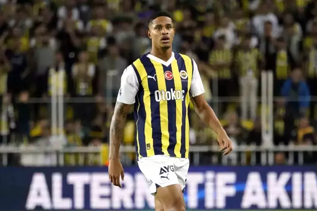 Fenerbahçe Trabzonspor maçına 2 değişiklikle çıktı