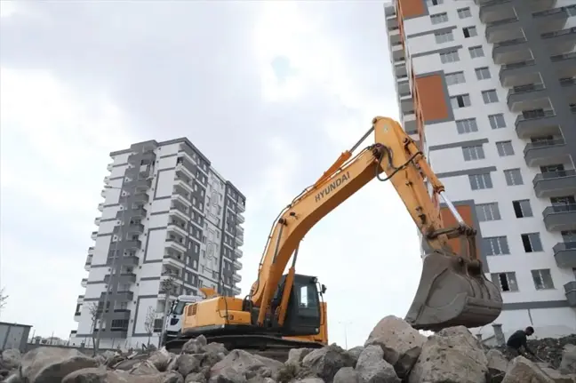 Diyarbakır Yenişehir Belediyesi Yol Çalışmalarına Devam Ediyor