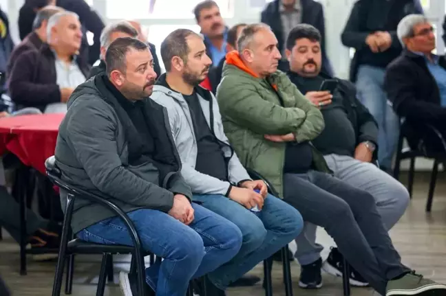 Uşak Belediye Başkanı Kamyoncu Esnafıyla Kahvaltıda Buluştu