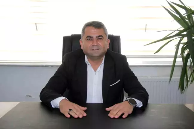 CHP'li meclis üyesi, Özgür Özel'in Selahattin Demirtaş'a selam yollaması nedeniyle partisinden istifa etti