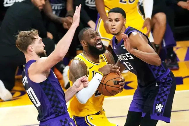 Milwaukee Bucks, Toronto Raptors'ı mağlup etti