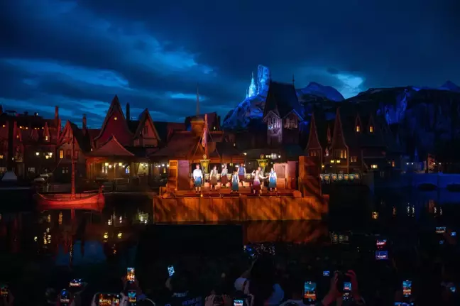Hong Kong Disneyland Resort'ta Yeni Temalı Alan Açılıyor