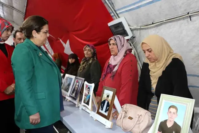 TBMM İnsan Haklarını İnceleme Komisyonu Başkanı Derya Yanık, Diyarbakır annelerini ziyaret etti