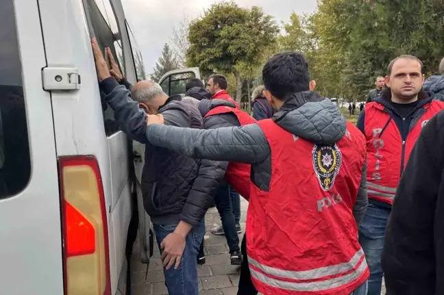 Diyarbakır'da Öcalan için toplanan grup serbest bırakıldı
