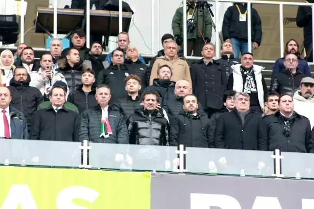 Beşiktaş Başkan Adayı Serdal Adalı, Süleyman Seba Anısına Yapılan Maçı İzledi