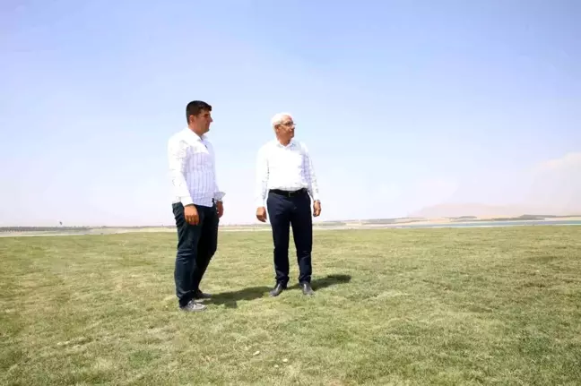 Battalgazi Belediyesi Doğu Anadolu'nun En Büyük Sera ve Fidanlık Alanını Kurdu