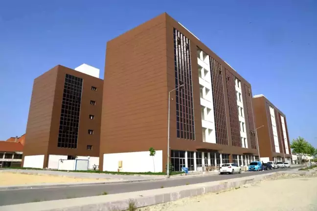 Uşak Belediyesi Sosyete Pazarı İddialarına Yanıt Verdi