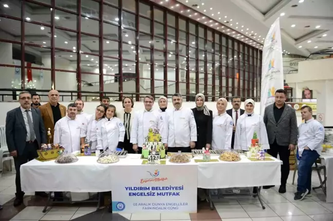 Yıldırım Belediyesi Engelsiz Yaşam Okulu Öğrencileri Performans Sergiledi