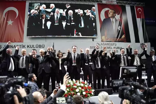Beşiktaş Olağanüstü Seçimli Genel Kurulu Sonucunda Hasan Arat Başkan Seçildi