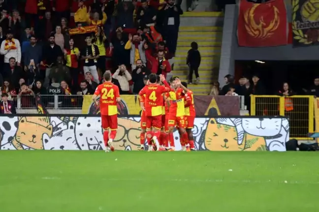 Göztepe, Bitexen Giresunspor'u 3-0 mağlup etti