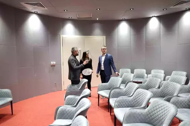 Başakşehir Gençlik Merkezi, gençler için hizmete açıldı