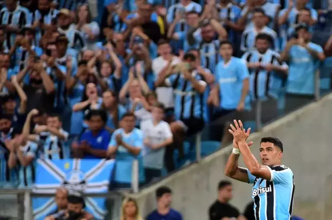 Luis Suarez, Gremio'ya veda etti