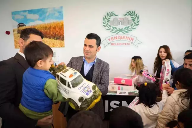 Diyarbakır'da yetim çocuklara sürpriz ziyaret
