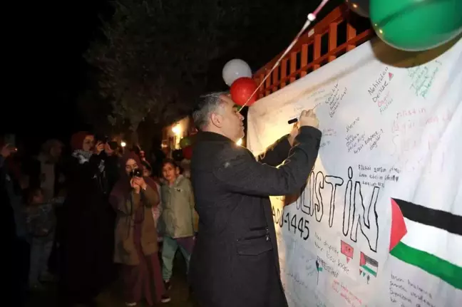ADÜ'de 'Sizinle İftar, Gazzeli Kardeşlerimizle İftihar Ediyoruz' etkinliği düzenlendi