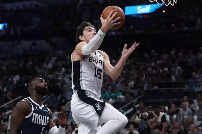Alperen Şengün'ün Houston Rockets'ı Memphis Grizzlies'ı mağlup ettiği maçta gösterdiği performans