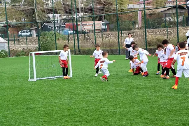 Kumluca'da Anaokulları Futbol Turnuvası Sonuçlandı