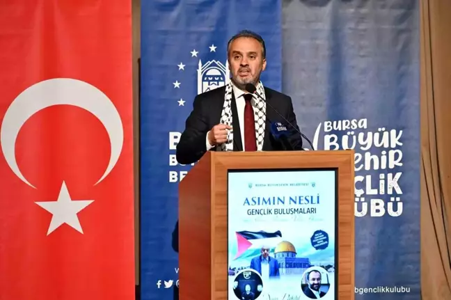 Asım'ın Nesli Gençlik Buluşmaları'nda Yazar Taha Kılınç ve Grup Genç konuk oldu