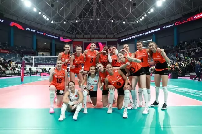 Eczacıbaşı Dynavit, FIVB Dünya Kulüpler Şampiyonası'nda finale yükseldi