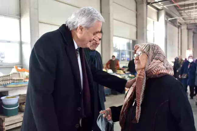 Bozüyük Belediye Başkanı Pazar Esnafı ve Hemşerileriyle Buluştu
