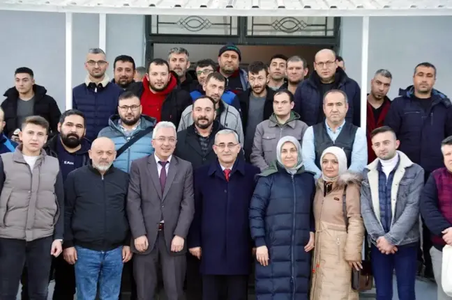 Kütahya Belediye Başkanı Prof. Dr. Alim Işık ve eşi mesai arkadaşlarıyla bir araya geldi
