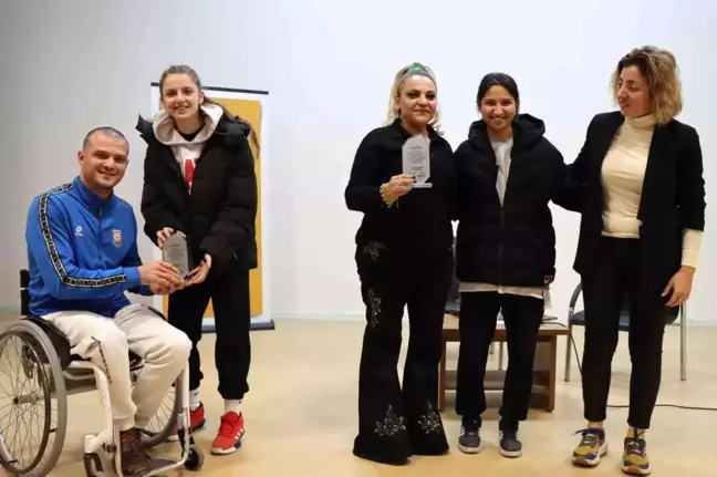 Şanlıurfa Büyükşehir Belediyesi Engelliler Koordinasyon ve Yaşam Merkezinde Panel Düzenlendi