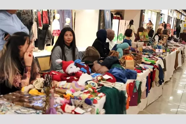 Mersin Akdeniz Belediyesi Kültür ve Sanat Evleri'nden Kadın Emeği Sergisi