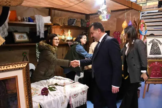 Balıkesir Büyükşehir Belediyesi El Emeği Ürünler Fuarı'nı Düzenledi
