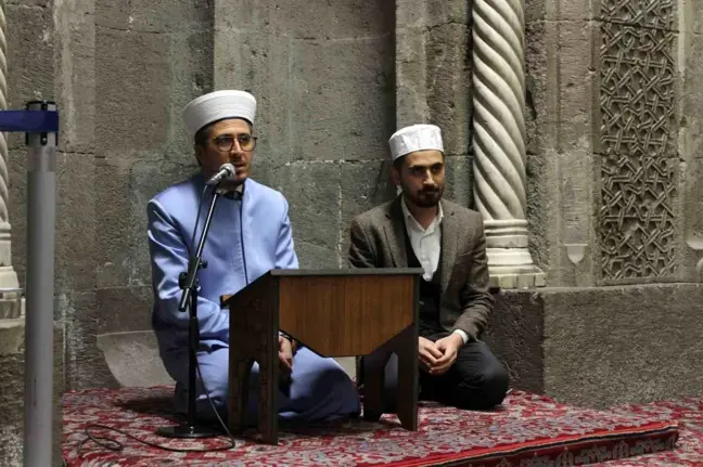 Türkiye Harp Malülü Gaziler Şehit Dul ve Yetimleri Derneği Kayseri Şubesi, Şehitlere Mevlid Okuttu ve Lokma Dağıttı