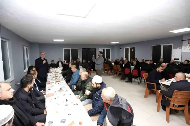 İnegöl Belediye Başkanı Alper Taban, Bereket Sofrası Buluşmaları'nı Baykoca Mahallesi'nde düzenledi