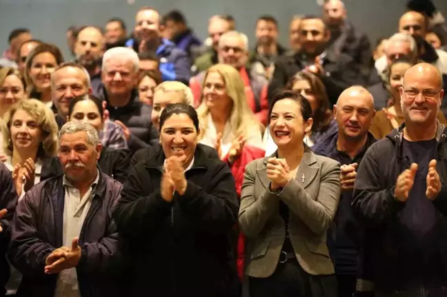 Selçuk Belediye Başkanı Filiz Ceritoğlu Sengel, Belediye Emekçileriyle Bir Araya Geldi