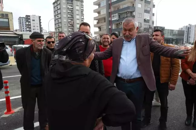 Adana Büyükşehir Belediye Başkanı Zeydan Karalar, Türkmenbaşı Alt Geçidi'ni Trafiğe Açtı
