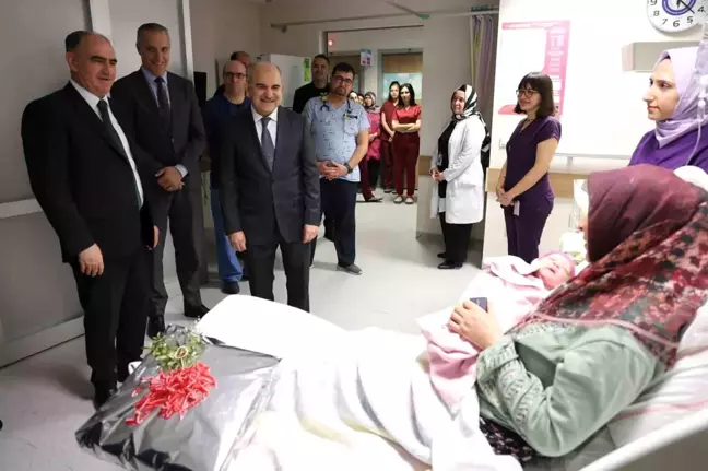 Konya'da 2024'ün ilk bebeği Amine dünyaya geldi