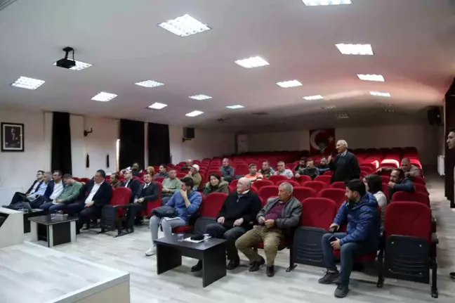 Denizli'de Çameli Sebze Üretimi Değerlendirme Toplantısı Gerçekleştirildi