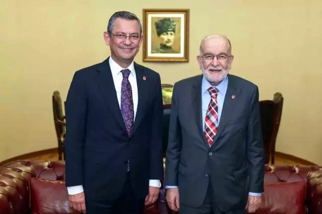 CHP Genel Başkanı Özgür Özel, Saadet Partisi Genel Başkanı Temel Karamollaoğlu ile görüştü