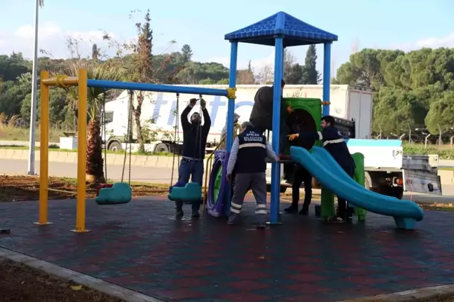 Efeler Belediyesi, Parkların Bakım ve Onarımını Yapıyor