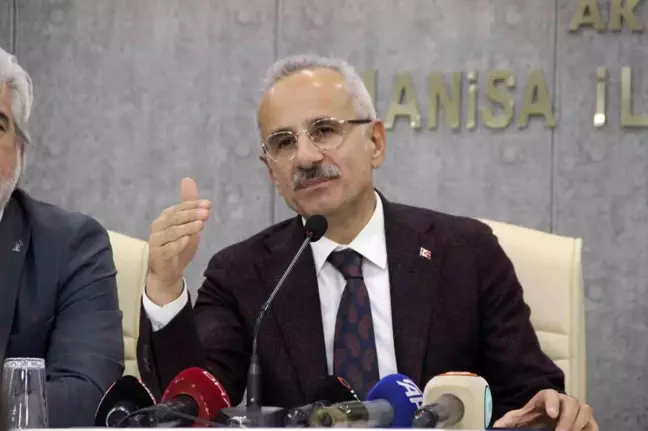 Ulaştırma ve Altyapı Bakanı Abdulkadir Uraloğlu Manisa'da Hizmetlerin Kalitesini Artıracak