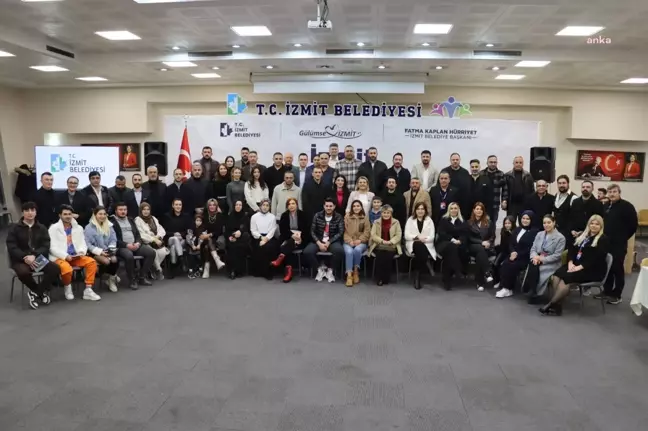 İzmit Belediye Başkanı Hürriyet, Ruhsat Alan Esnafla Buluştu