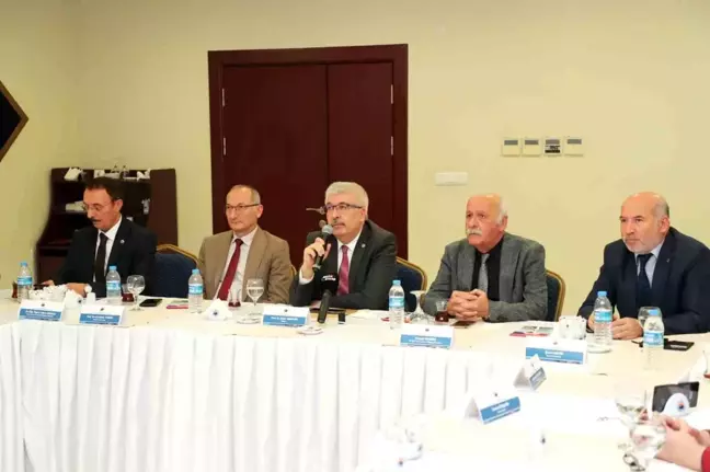 Sinop Üniversitesi Rektörü Gazetecilerle Buluştu