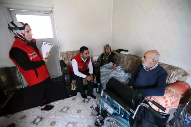 Gaziantep Büyükşehir Belediyesi Engellilere Tekerlekli Sandalye Teslim Ediyor