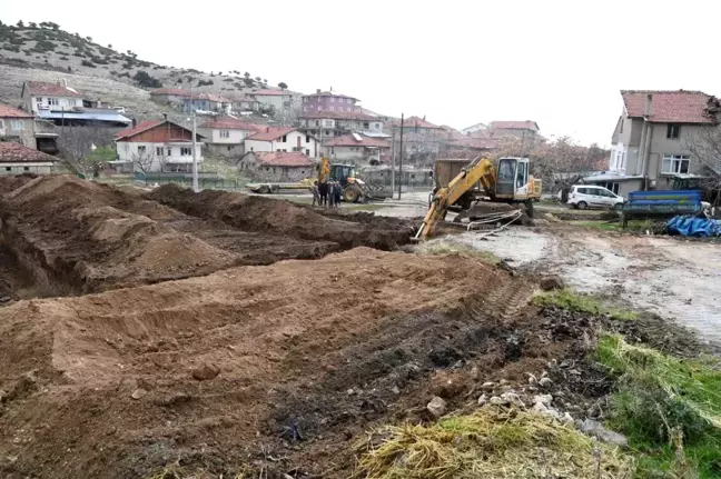 Isparta Belediyesi Kayı Köyü'nde Sosyal Tesis İnşaatına Destek Veriyor