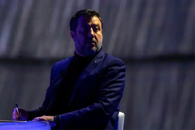 İtalya Başbakan Yardımcısı Matteo Salvini Göçmen Gemilerine İzin Vermeme Davasında Savunma Yaptı
