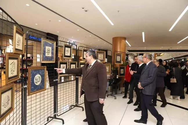 Kayseri Büyükşehir Belediyesi Üç Aylar'ın Başlangıcına Özel Hüsn-i Hat Sergisi Açtı