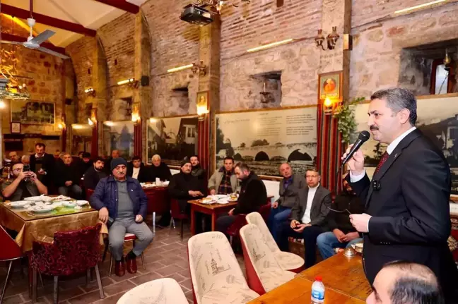 Tokat Belediye Başkanı Eyüp Eroğlu, Gülbaharhatun Mahallesi esnaflarıyla bir araya geldi
