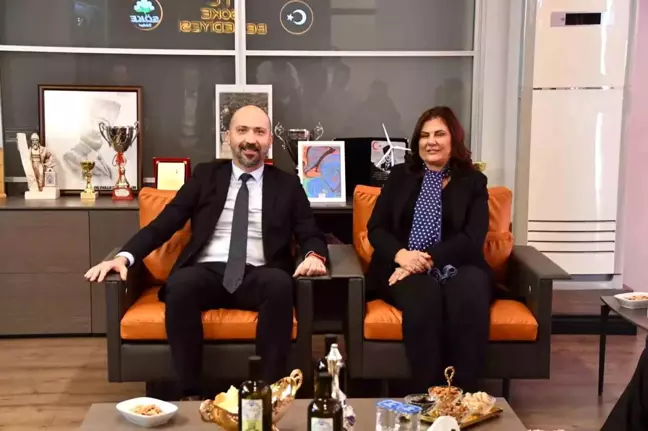 Aydın Büyükşehir Belediye Başkanı Özlem Çerçioğlu, Söke Belediye Başkanı Dr. Mustafa İberya Arıkan ile bir araya geldi